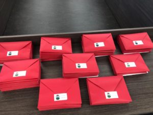 1605953064 296 EL AYUNTAMIENTO DE CAMPO LAMEIRO ENTREGA UN PAR DE MASCARAS