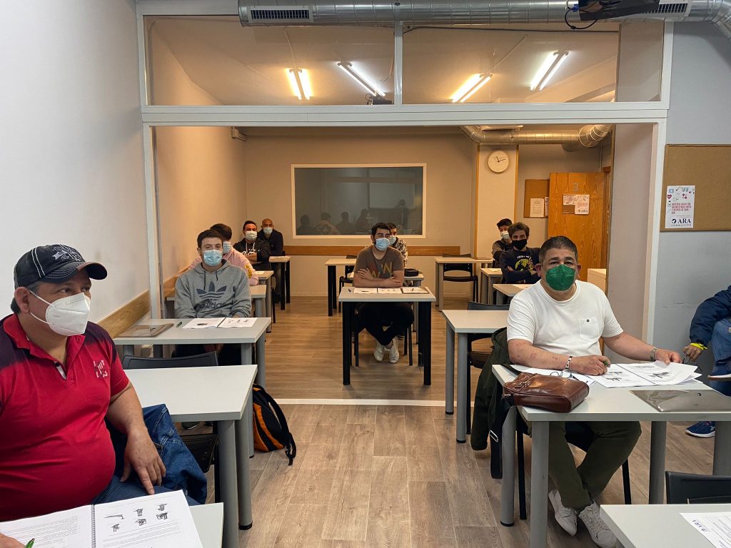 El Departamento de Promoción Económica, en colaboración con el centro Ara Formación, inicia un curso de operador de carretilla elevadora 4 1618878094 400 El Departamento de Promocion Economica en colaboracion con el centro