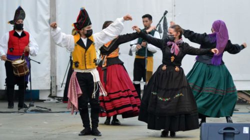 El festival “Algazara Bailando entre Culturas” enamora a Ponteareas