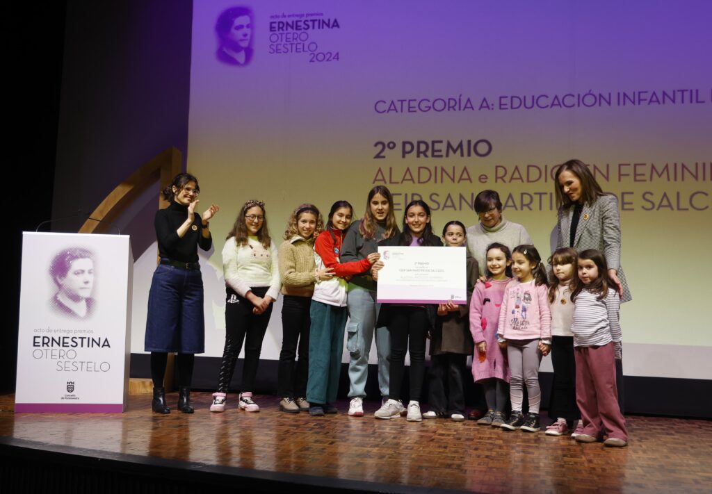 El CEIP de Marcón y el Sagrado Sagrado Cora de los Praceros ganan el primer premio ex aequo de los Premios Vi Ernestina Otero Sestelo en la categoría de educación de la primera infancia y prima; El IES Luis Seoane es el ganador de la educación secundaria 5 Ernestina Otero Premios 20252