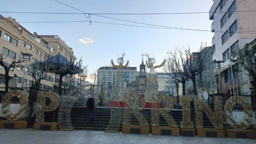 El Porrino presenta la iluminacion de estas Navidades con un