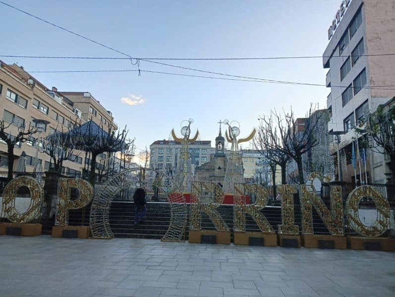 El Porrino presenta la iluminacion de estas Navidades con un